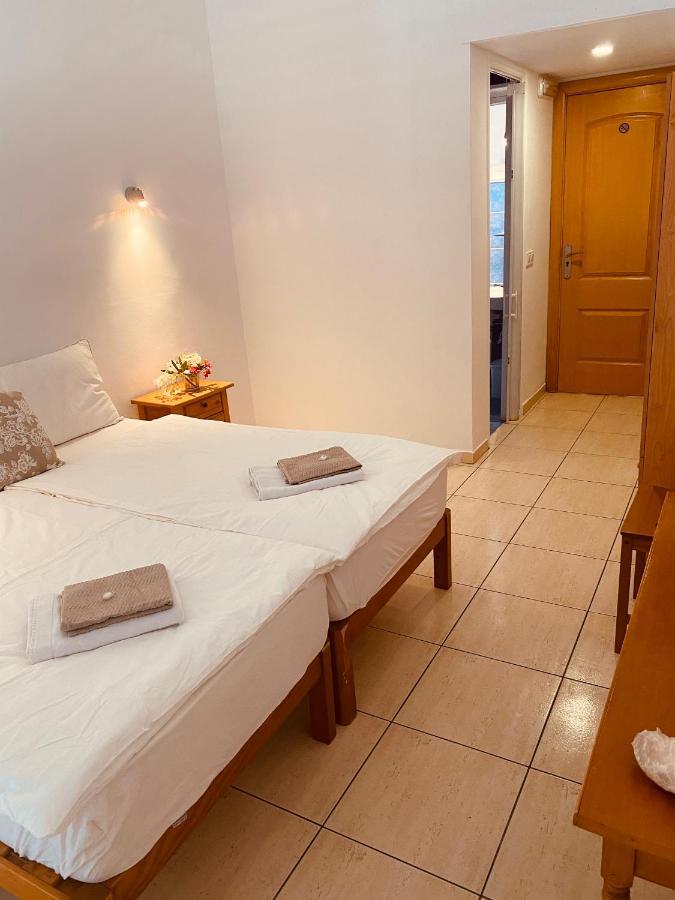 Hostal Villa Senese Peguera Esterno foto